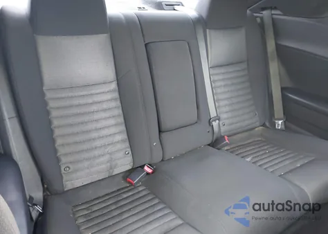 2013 Dodge Challenger Sxt z USA, uszkodzony, nr VIN 2C3CDYAG5DH737115